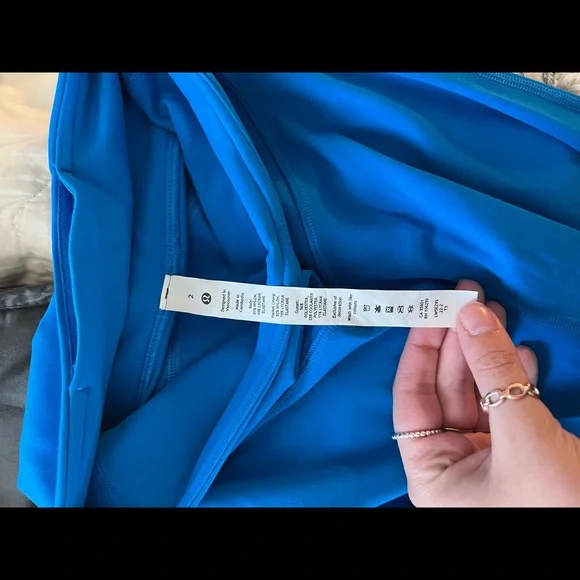 High-Waisted Lululemon Flare Legging - Picture 4 of 4